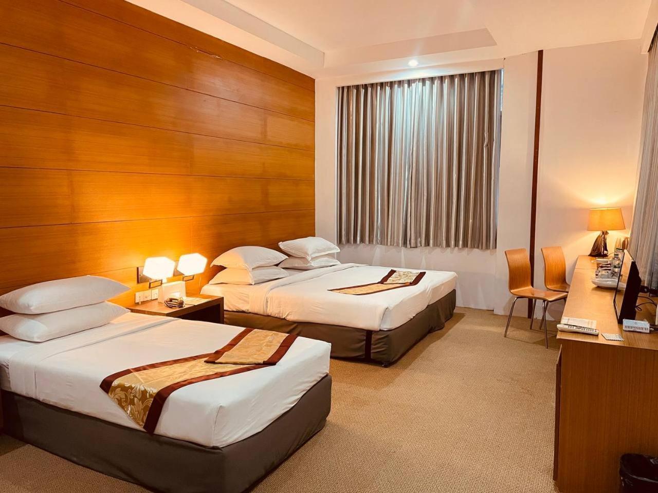 Yama Hotel & Rooftop Bar Hostel Yangon