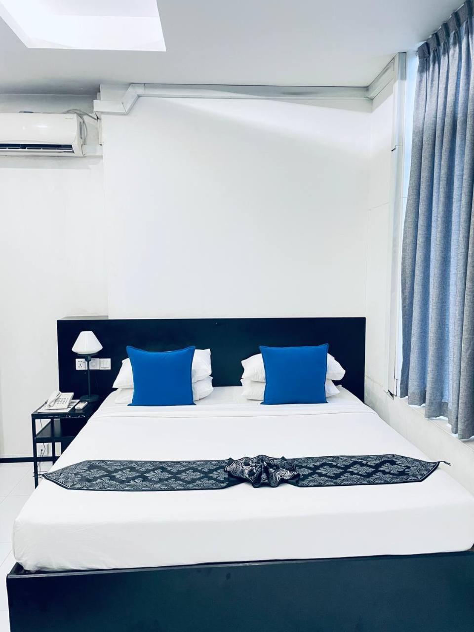 Hostel Yama Hotel & Rooftop Bar *