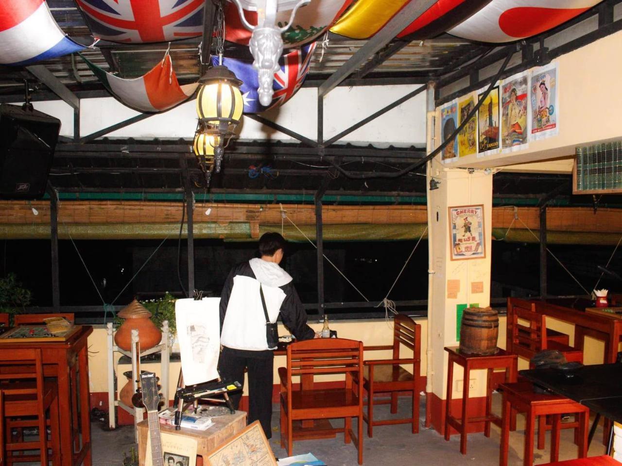 Yama Hotel & Rooftop Bar *
