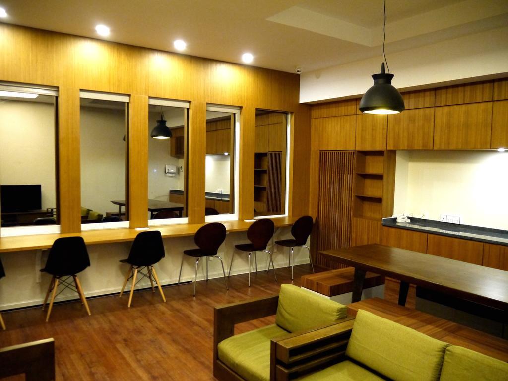 Hostel Yama Hotel & Rooftop Bar