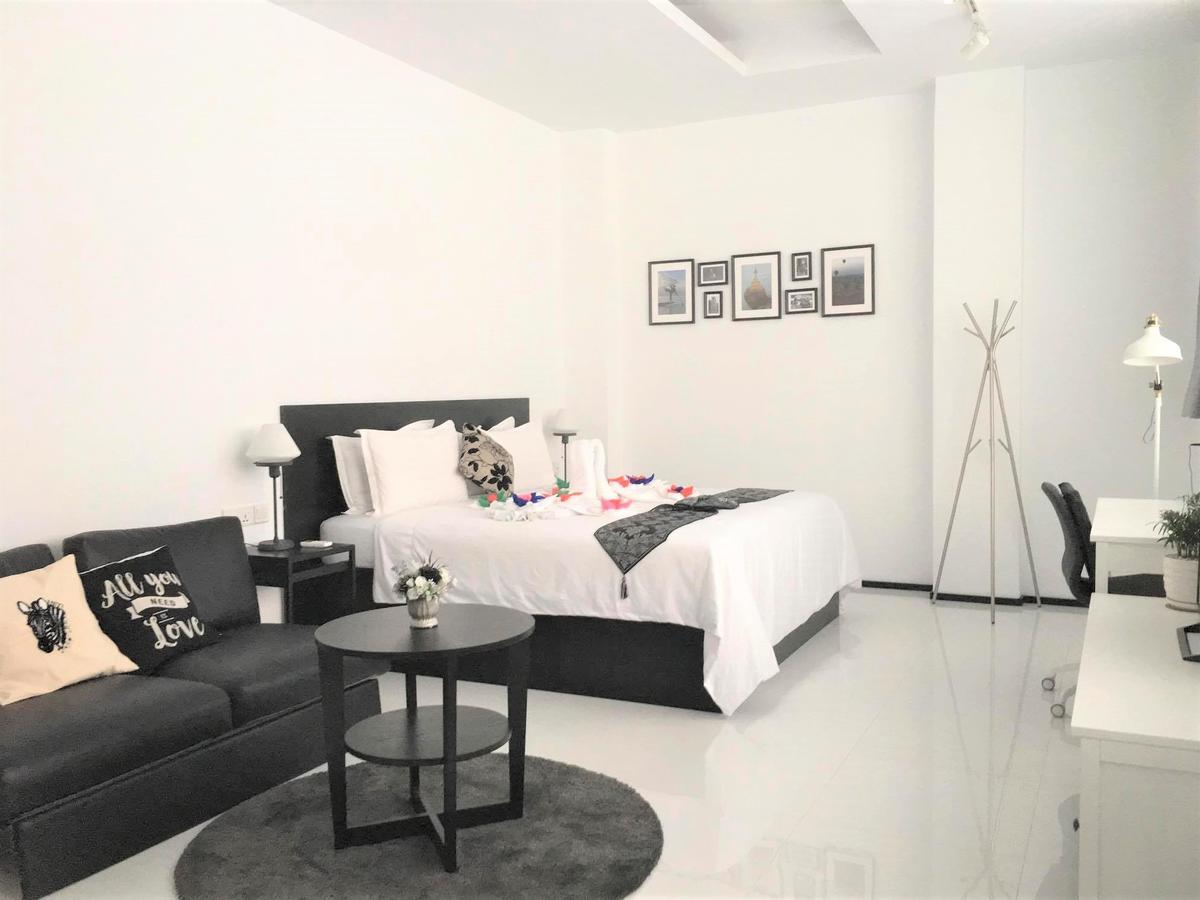 Hostel Yama Hotel & Rooftop Bar Yangon