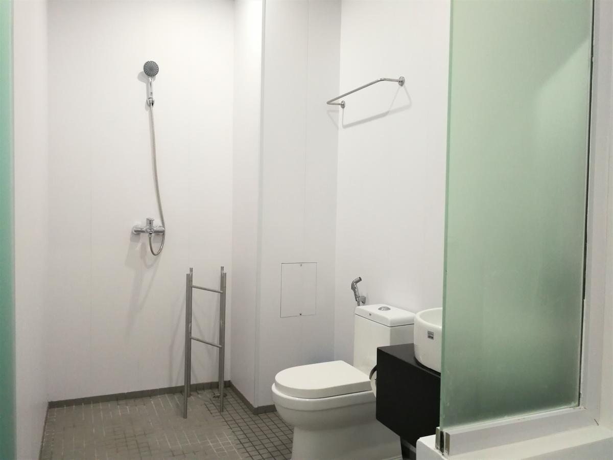 Yama Hotel & Rooftop Bar Hostel