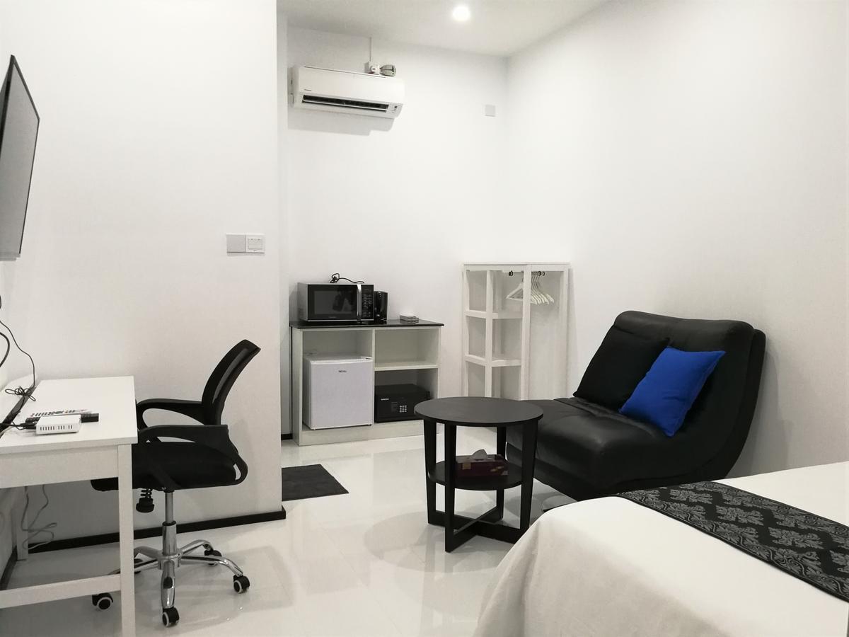 Yama Hotel & Rooftop Bar Hostel *